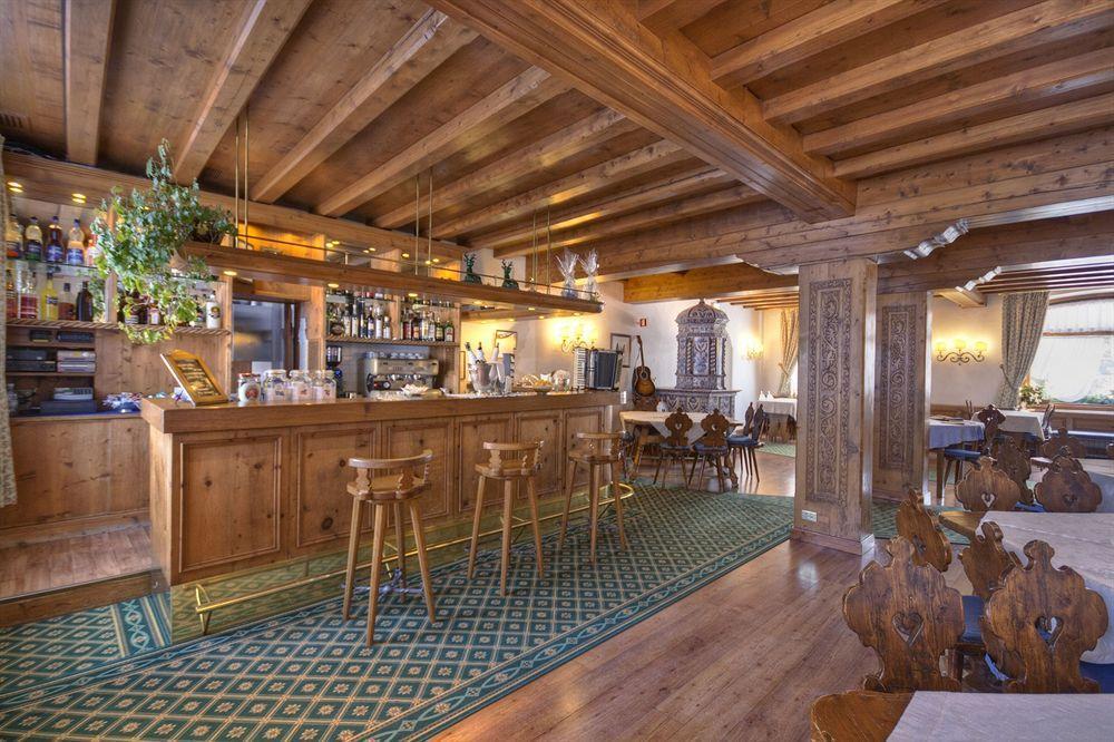 Franceschi Park Hotel Cortina dʼAmpezzo Exteriör bild